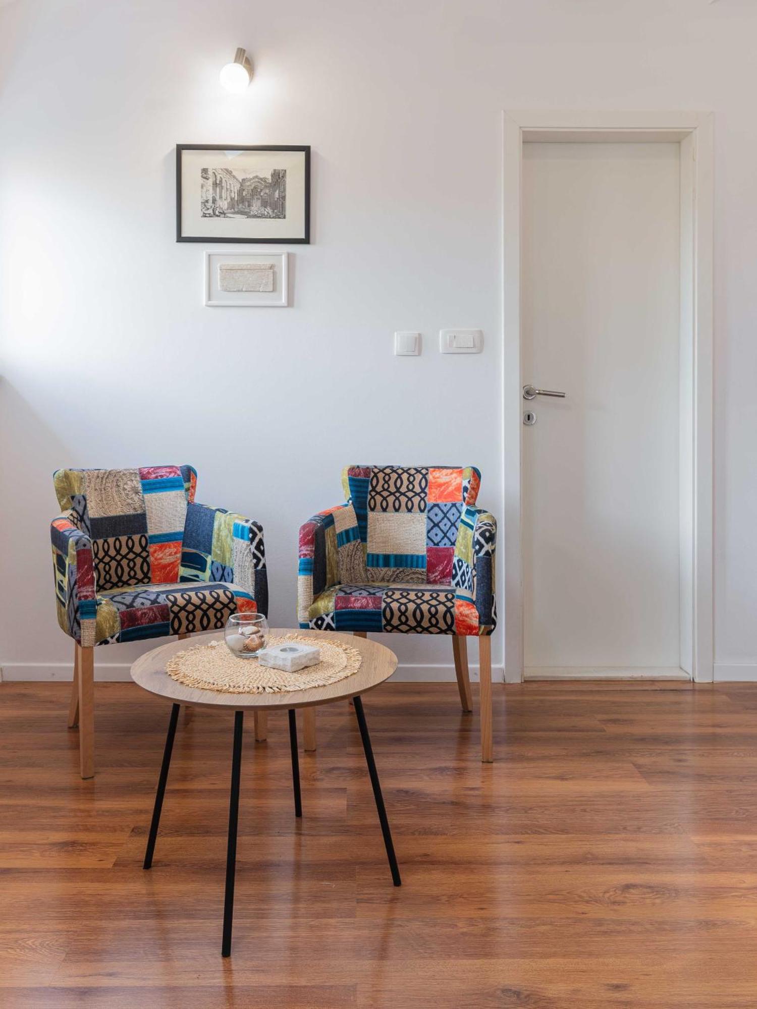 Apartment The Charm สปลิท ภายนอก รูปภาพ